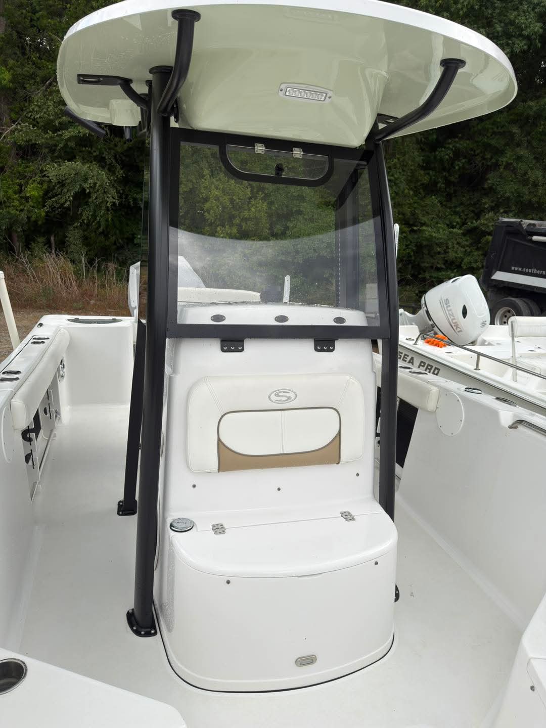 White Sea Pro center console boat — Lowcountry marine vessel