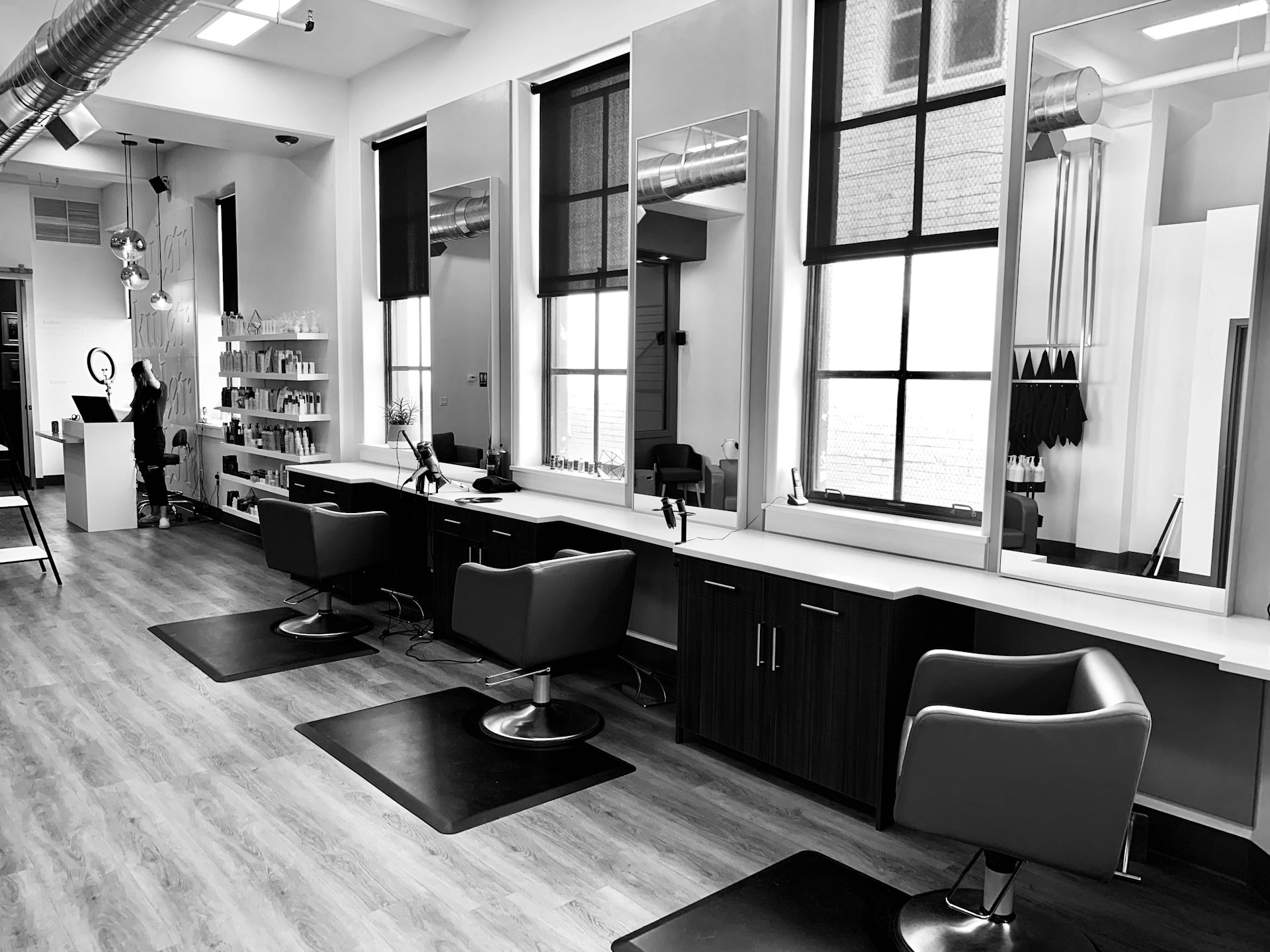 Divine Beauty & Hair Salon hero